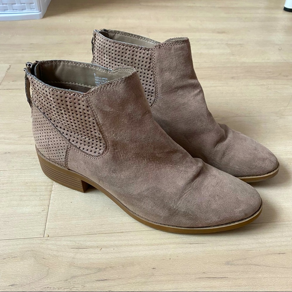 DV Dolce Vita Finely Performated Ankle Boots